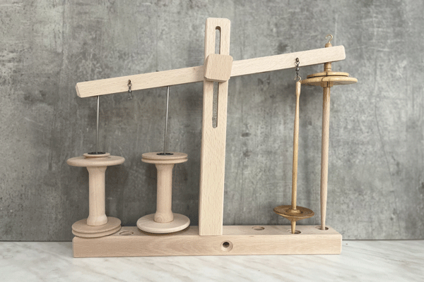 SpiSpu Spindel und Spulenhalter SpiSpu Spindel und Spulenhalter